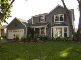 811 Montana Dr, Cary, IL 60013