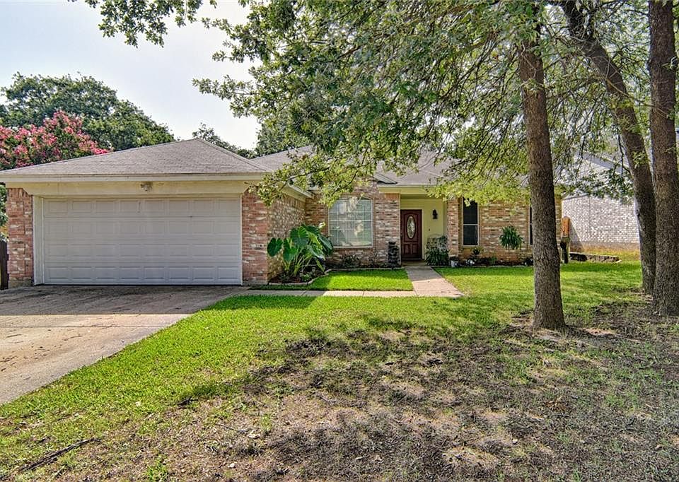 1st image of 6202 Vista Wood Dr