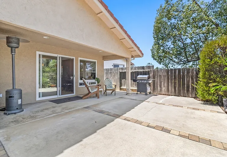 1115 Sayles Ct — Photo 22