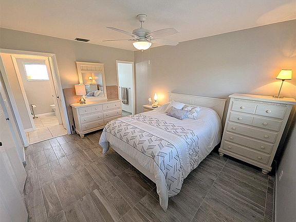 4th image of 2643 E Barkley Drive #F