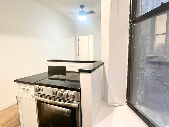 4th image of 312 E 91st St APT 1W