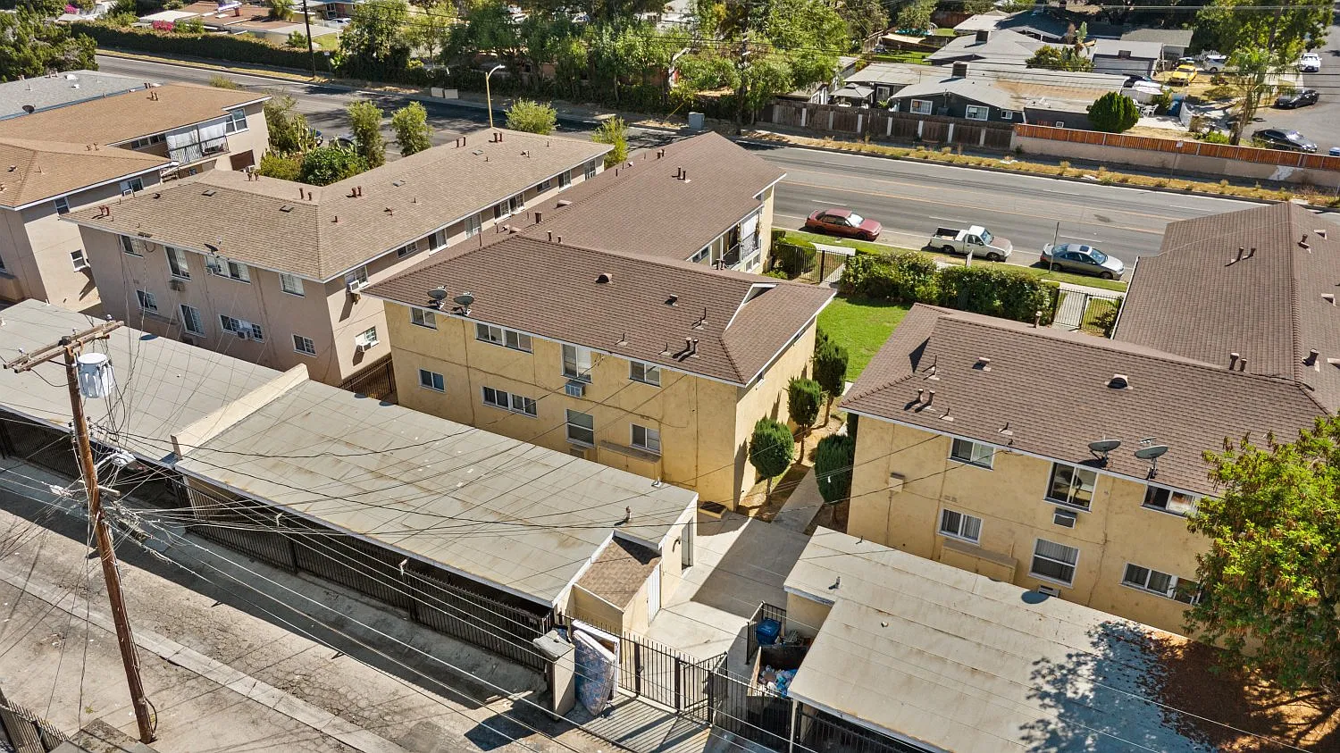 1 bed, 750 sqft, $1,990 — Photo 2