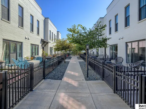 1015 Park Ave, Omaha, NE 68105