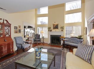 215 Riveredge Dr, Chatham, NJ 07928