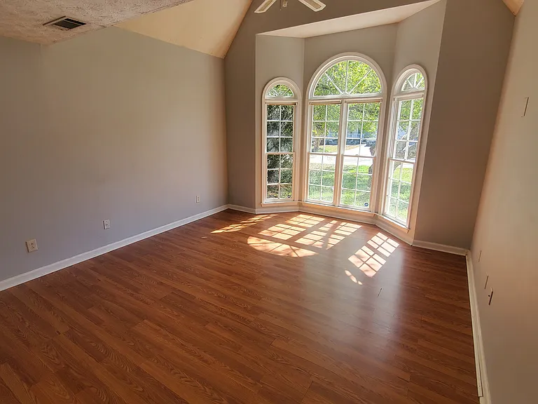 1195 Burning Bush Dr — Photo 14