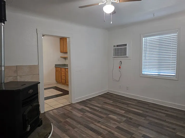 2050 Bransetter 5410 Cedars Rd — Photo 10