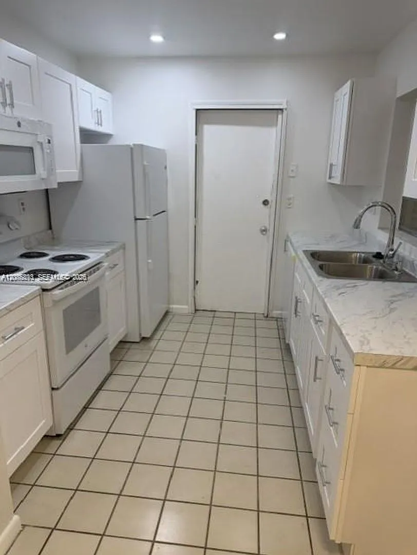 10565 SW 156th Lane 0, Miami, FL 33157 — Photo 2