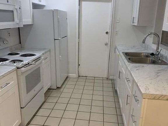 2nd image of 10565 SW 156th Ln #0