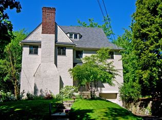 11 Mereland Rd, New Rochelle, NY 10804