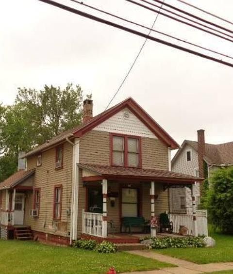 1st image of 857 Oak Ave SE