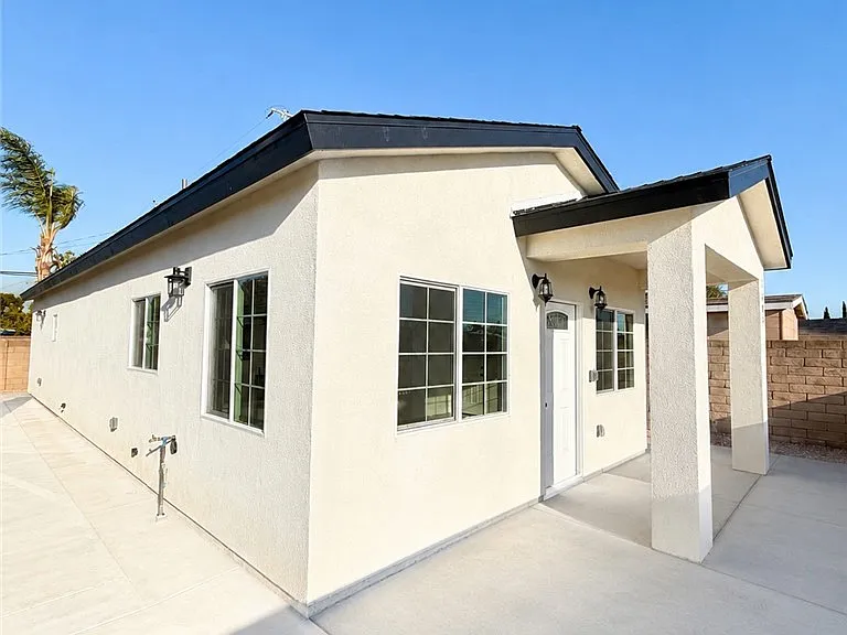7684 Ruthann Ave — Photo 1