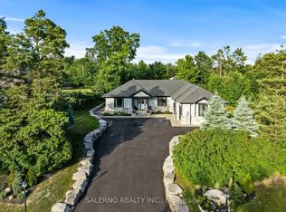 2065 Forest Valley Dr, Innisfil, ON L9S4A4