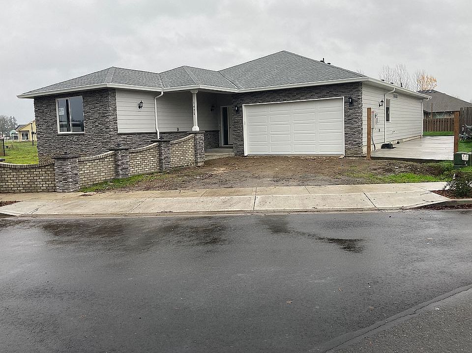 1st image of 1421 NW 30th Ave