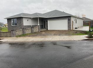 1421 NW 30th Ave, Battle Ground, WA