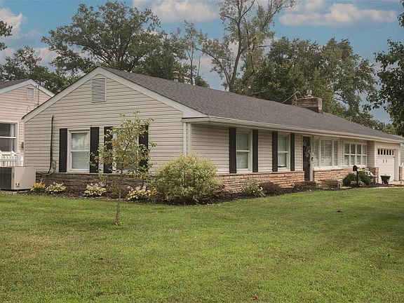 5th image of 1238 Woodgate Dr