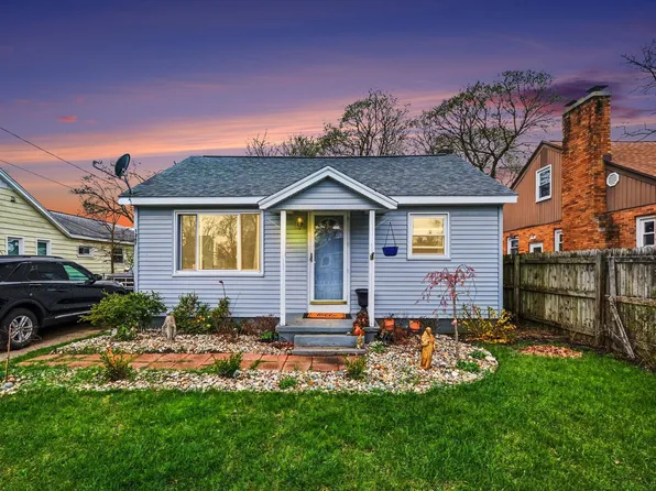 1267 Graf St, Muskegon, MI 49442