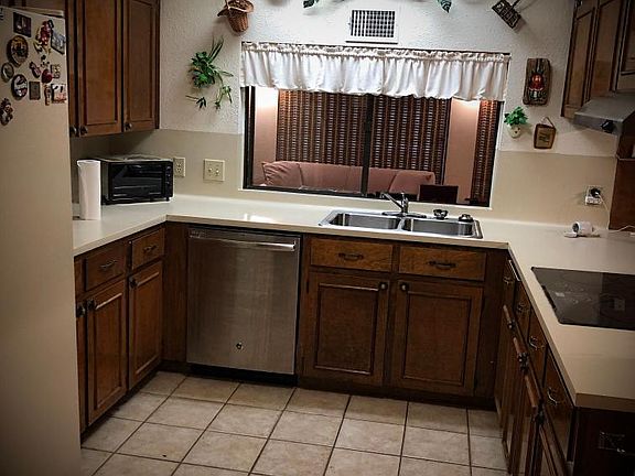4th image of 8903 Candelaria Dr