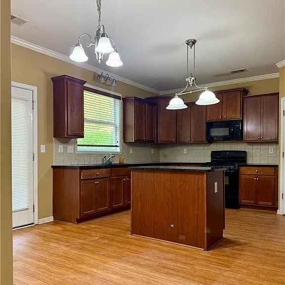 2256 Peach Shoals Cir — Photo 21
