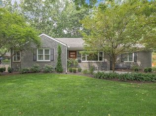 8804 Lee Blvd, Leawood, KS 66206