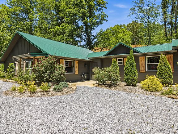 4th image of 744 Powdermill Rd