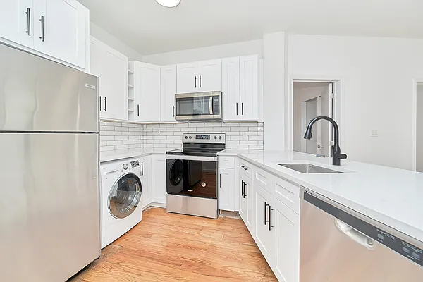 Rented by LivingNY | media 12