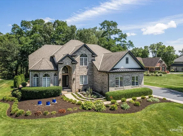 50 Timber Ridge Dr, Yorkville, IL 60560