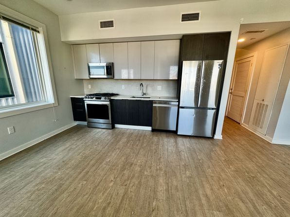 14 Ward St #304