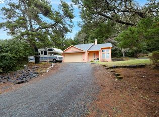 258 S Quadrant St, Rockaway Beach, OR 97136