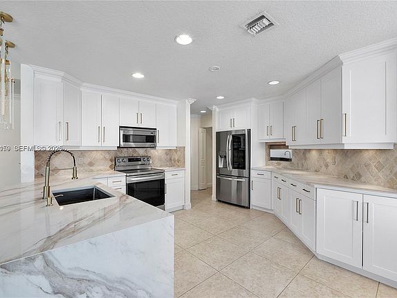 3rd image of 2900 NW 25th Way