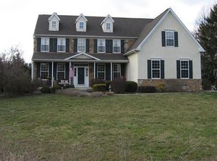 3 Coventry Greene Ln, Pottstown, PA 19465