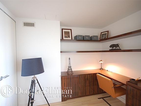 5th image of 322 W 57th St #44Q1