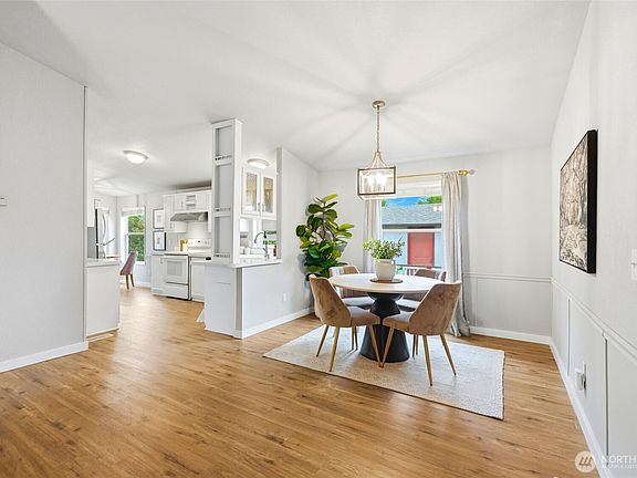 5th image of 8730 206th Street SE #24