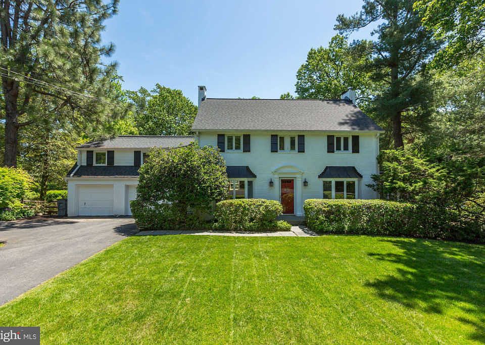 1st image of 1705 Oak Ln