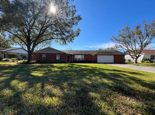 197 Hidden Lake Dr, Brandon, FL 33511