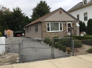 47 Dover St, Providence, RI 02908