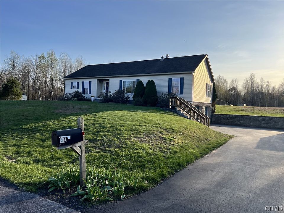 1st image of 41 N New Meadows Dr