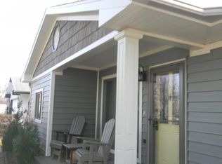 1130 W Glenn Trl, Elk Grove Village, IL 60007