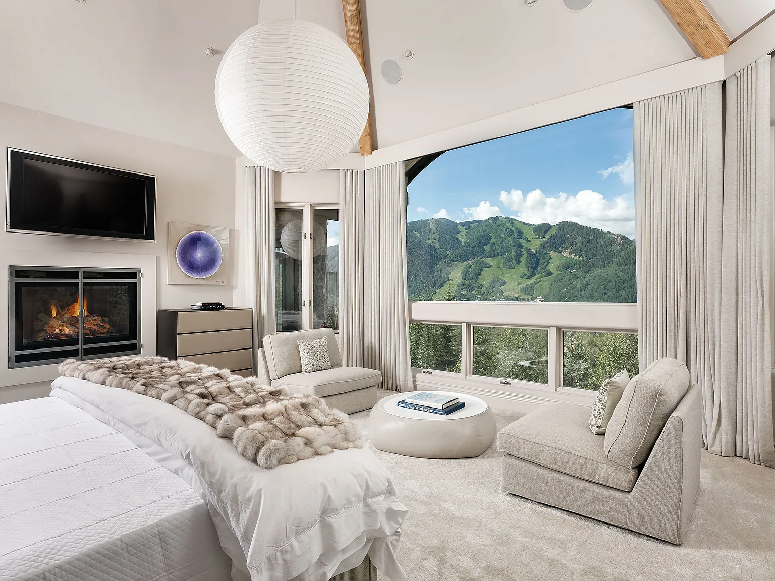 6 bed, 9237 sqft, $220,000 — Photo 3