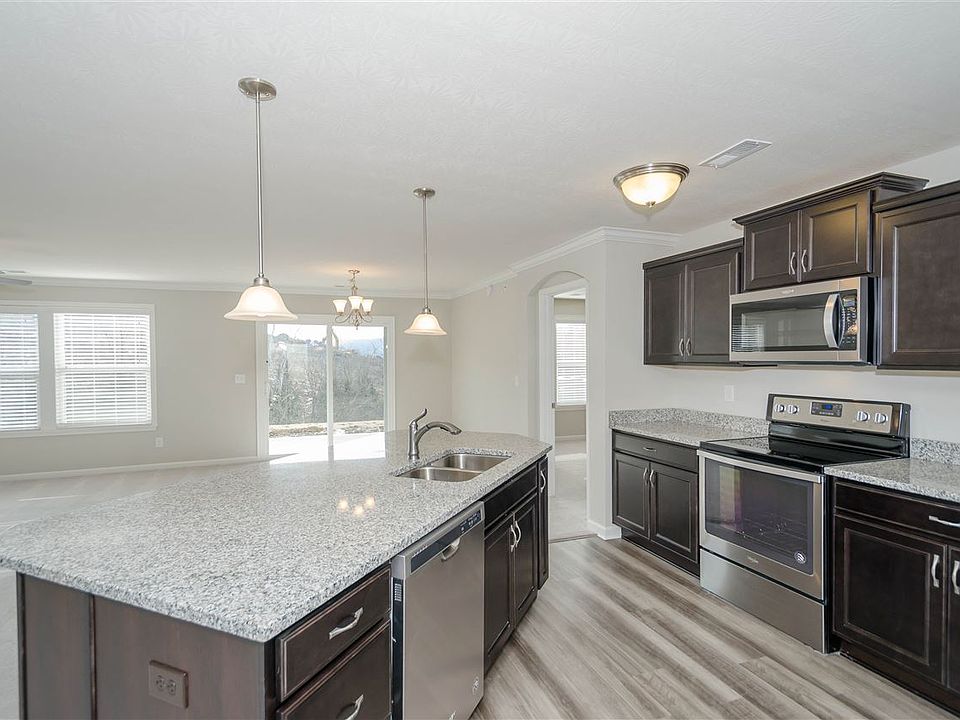 1st image of 846 Yorkshire Dr #16-101