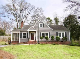 824 Woodland Dr, Griffin, GA 30224