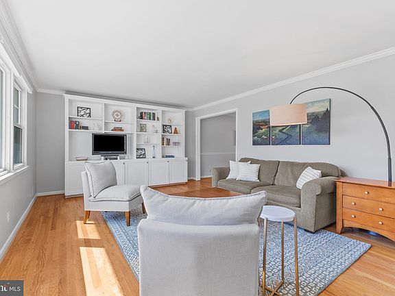 3rd image of 8404 Camden St