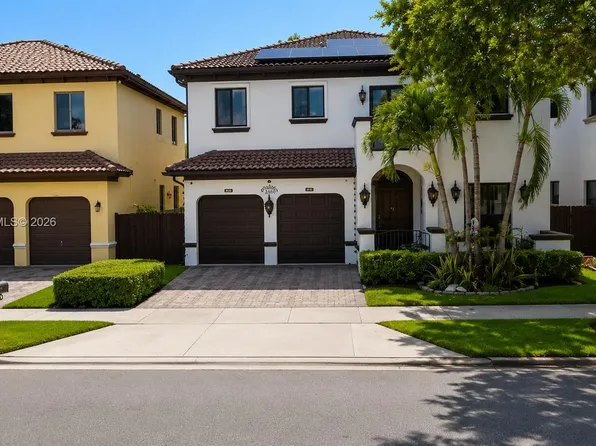 22673 SW 105th Ave, Miami, FL 33190