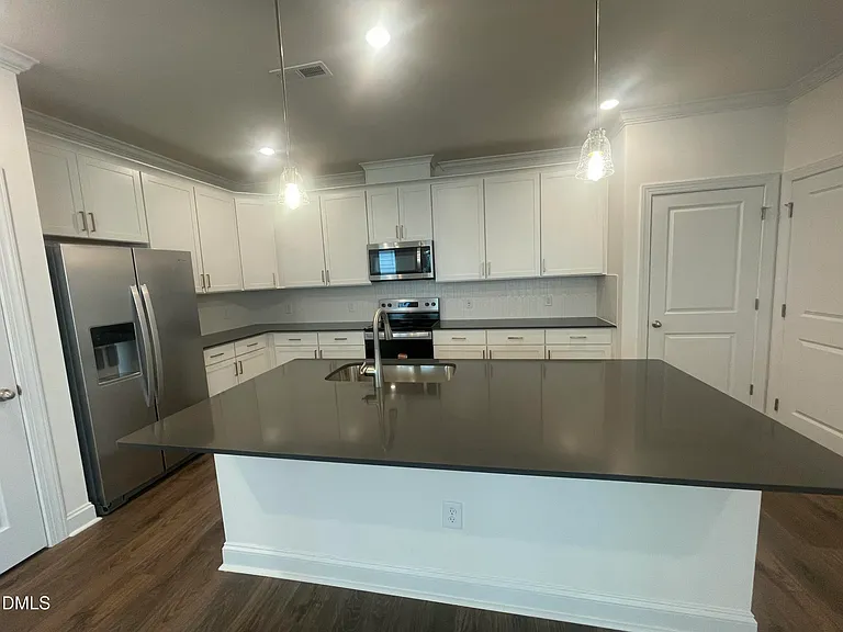 518 Dorset Stream Dr — Photo 8