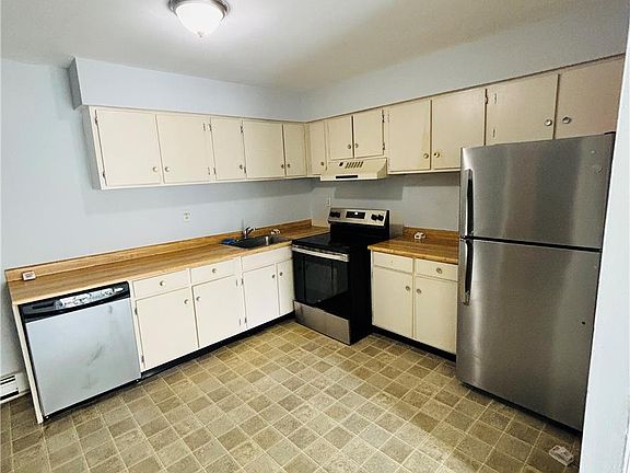 4th image of 820 W Susquehanna St #6