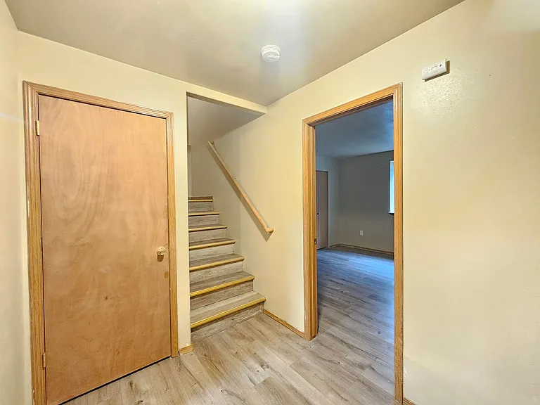 407 E 8th Ave — Photo 19