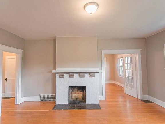 2nd image of 5224 E 23rd Ave