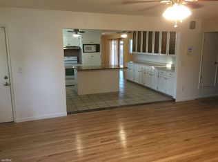 2121 N Kensington Way, Hanford, CA 93230
