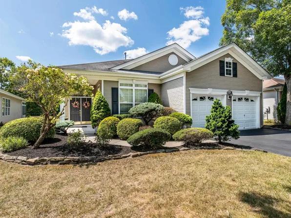 118 Southampton Dr, Galloway, NJ 08205