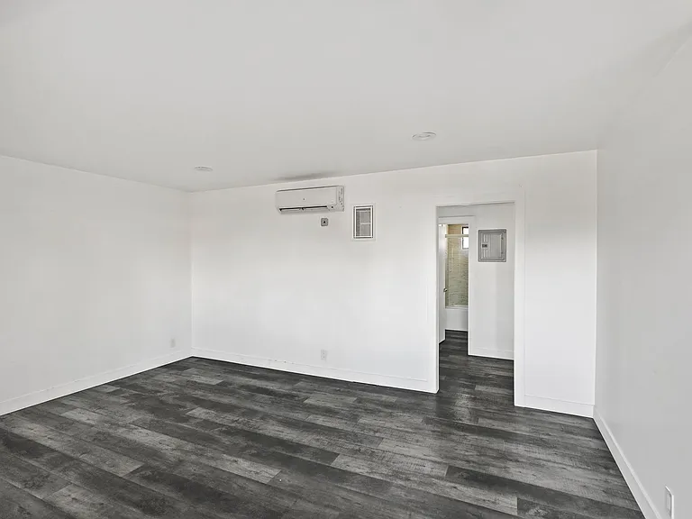 215 N Fickett St — Photo 39
