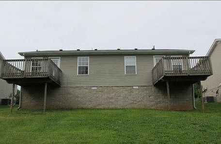 2nd image of 920 1/2 Kingsbury Dr
